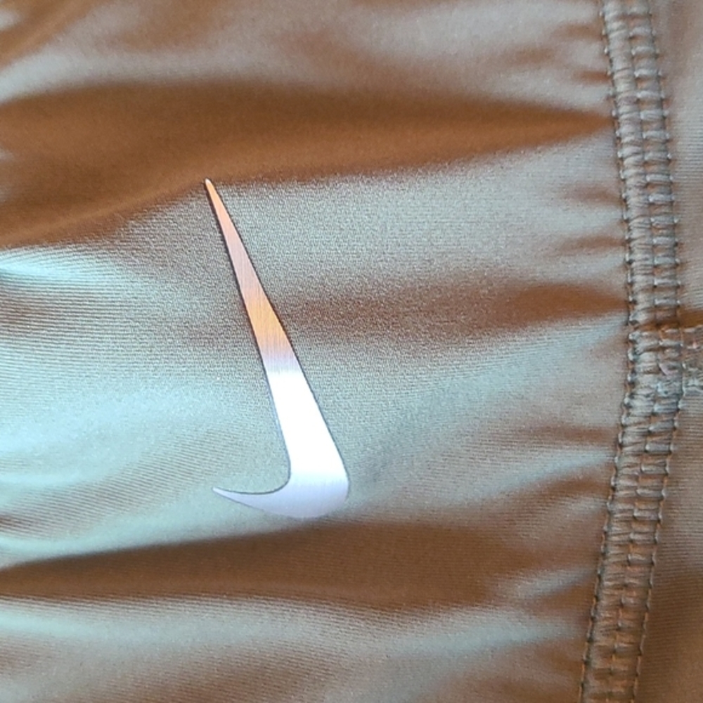 Nike army green Aero Adapt ribbed leggings size XS - Picture 8 of 13